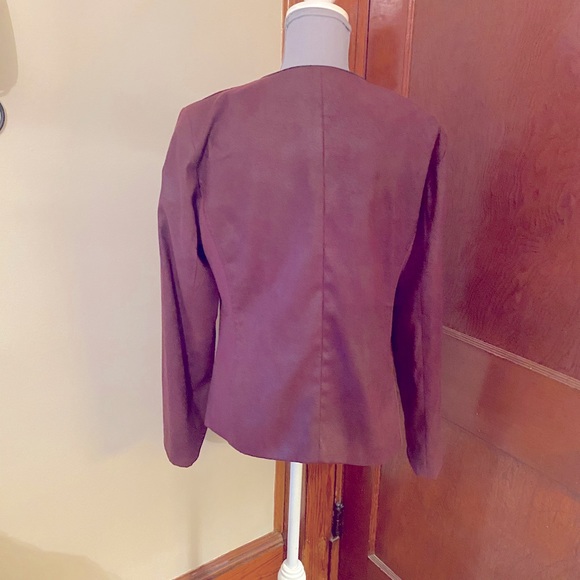 🐢🐢Leightweigt Maroon zip jacket - Picture 4 of 5